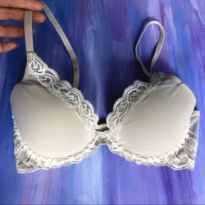 ✨ Natori Feathers Plunge Bra